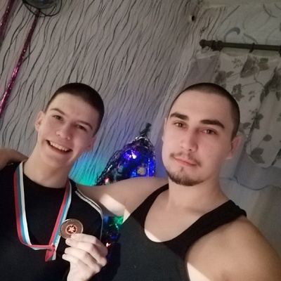 Александр Криденс